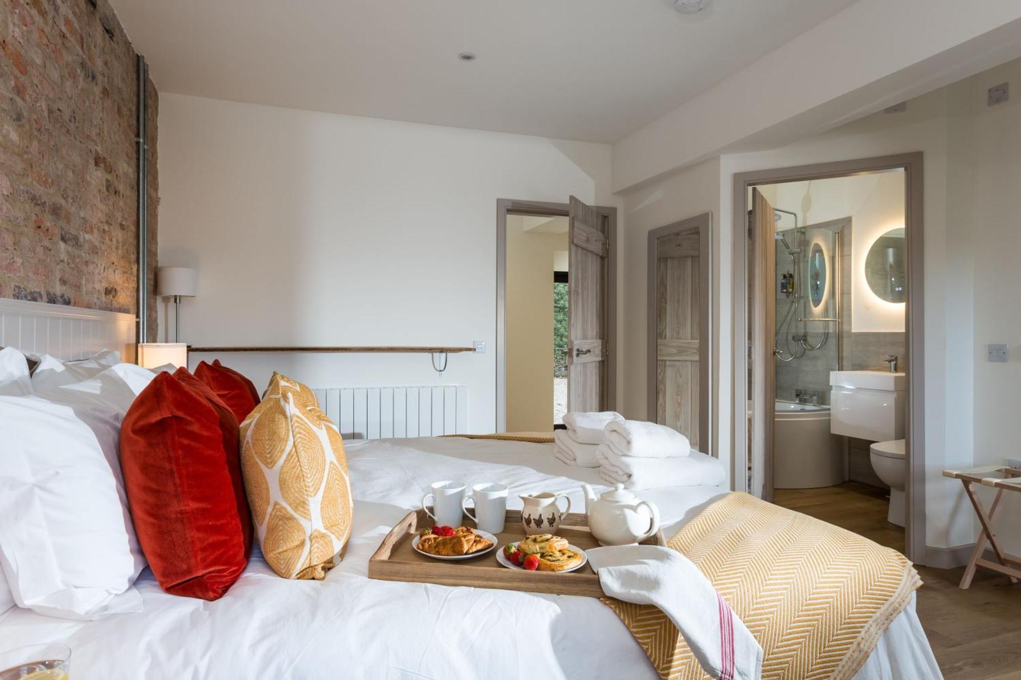 The Barn At Plas Ashpool Sleeps 8 Llandyrnog Екстер'єр фото