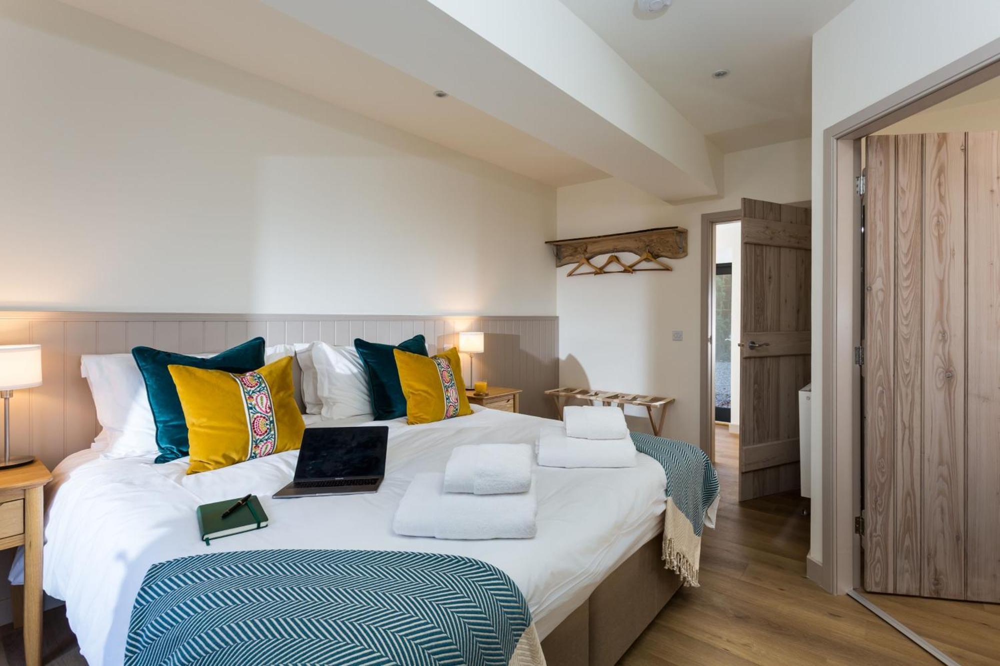 The Barn At Plas Ashpool Sleeps 8 Llandyrnog Екстер'єр фото